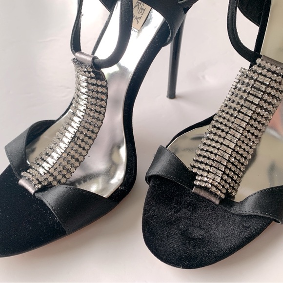 Badgley Mischka Platinum Women's Java T-Strap Sandal Size 8 - Picture 4 of 9